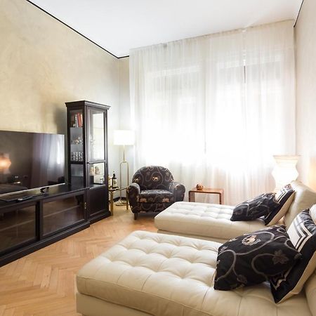 Ferienwohnung La Casa Di Gatsby Lusso In Pieno Centro Con Parcheggio Gorizia Exterior foto