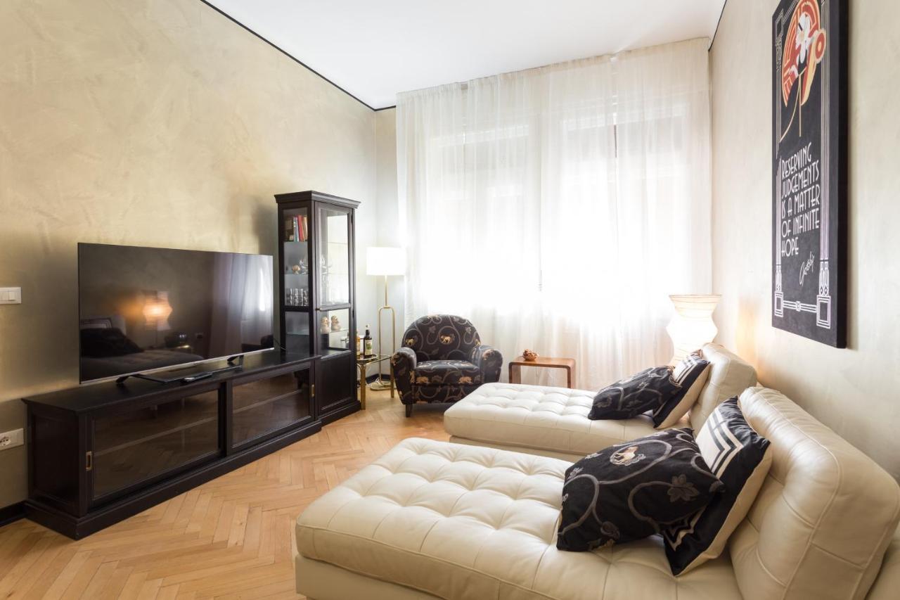 Ferienwohnung La Casa Di Gatsby Lusso In Pieno Centro Con Parcheggio Gorizia Exterior foto