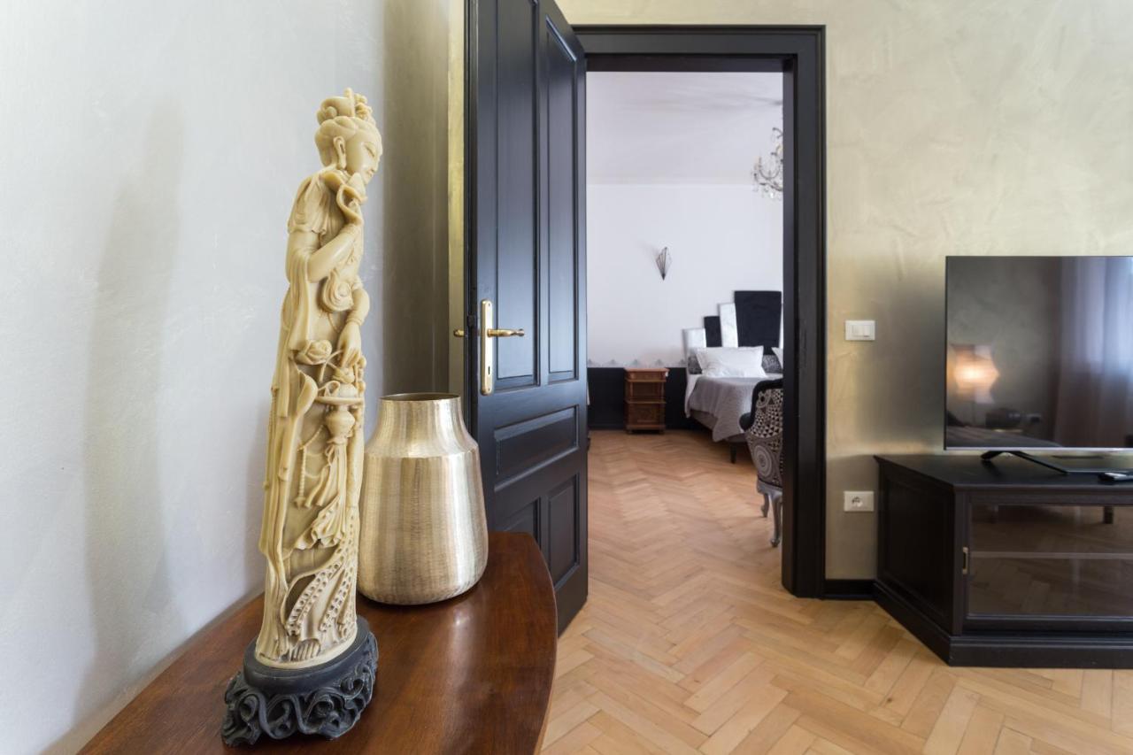 Ferienwohnung La Casa Di Gatsby Lusso In Pieno Centro Con Parcheggio Gorizia Exterior foto