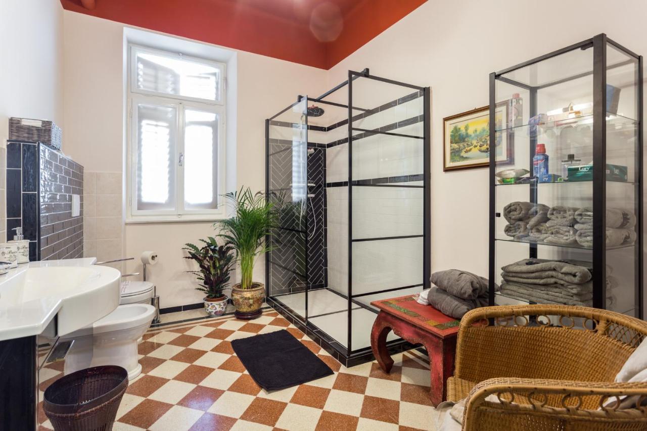 Ferienwohnung La Casa Di Gatsby Lusso In Pieno Centro Con Parcheggio Gorizia Exterior foto